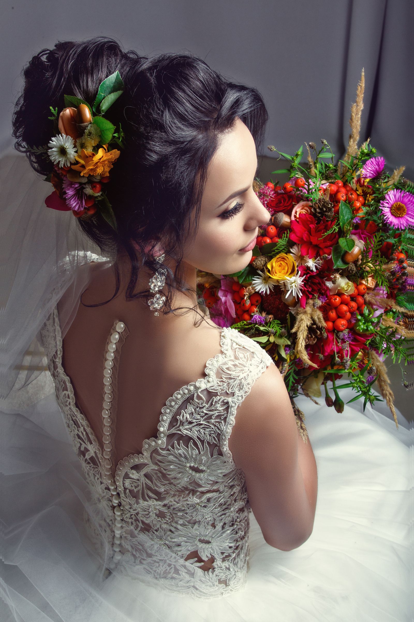 Romantic updo with fresh flowers