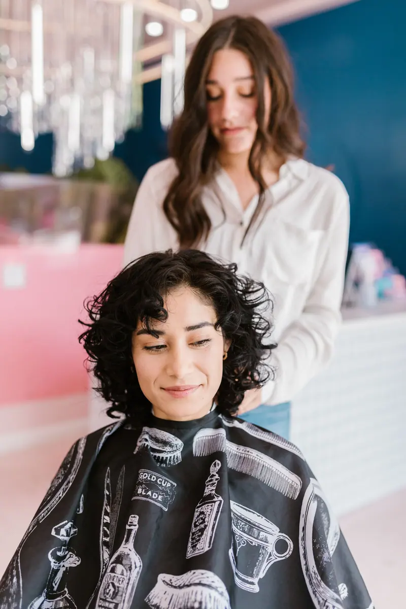 Gabi Moreno, Senior colorist