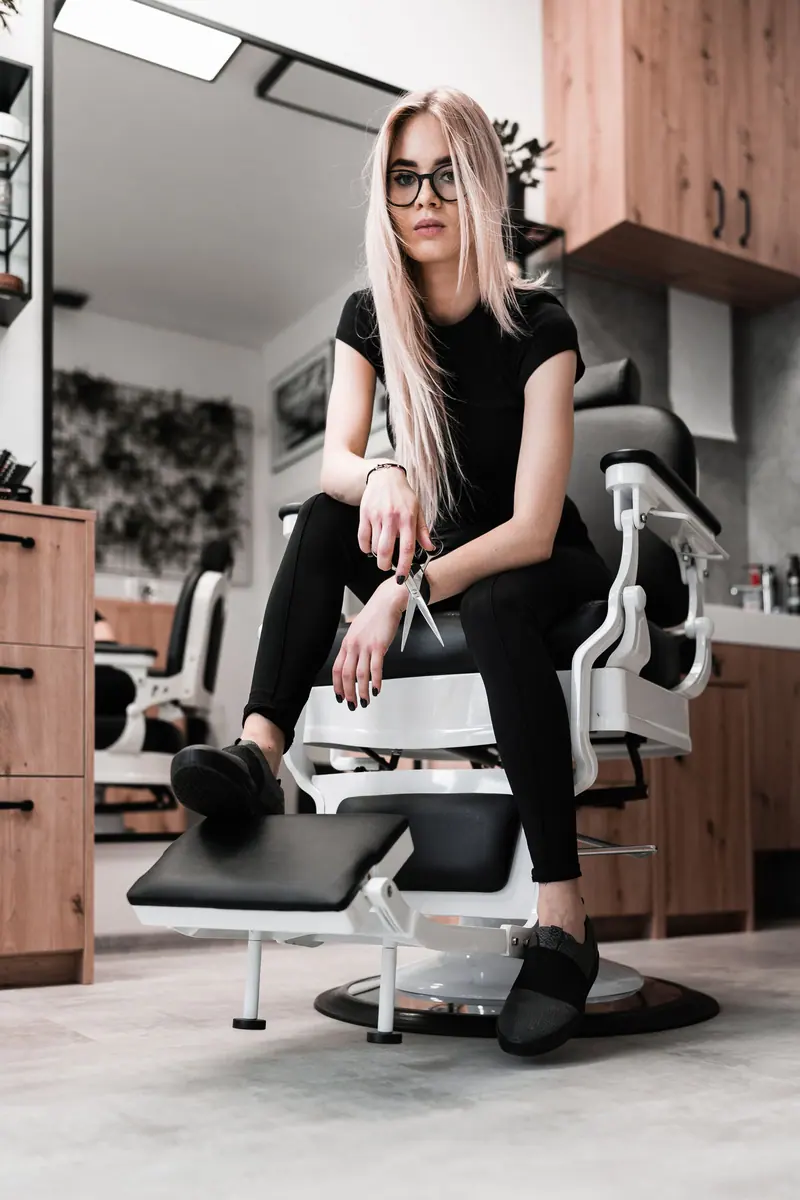 Mei Tanaka, Colorist