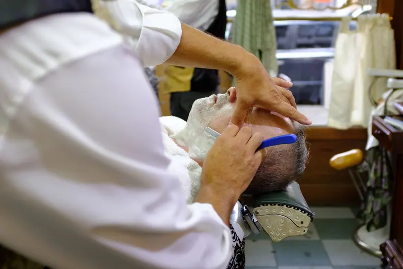 Hot-towel shave