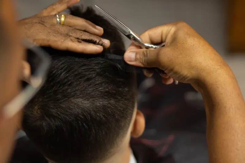 Scissor-over-comb work