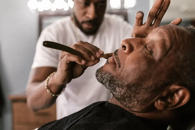 Straight razor at work