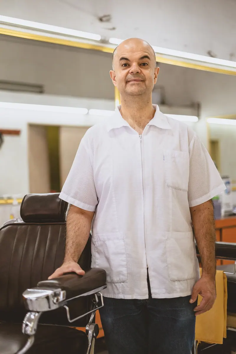 Dale Pruitt, Barber