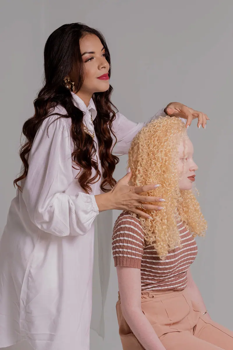 Camila Reyes, Senior hair artist