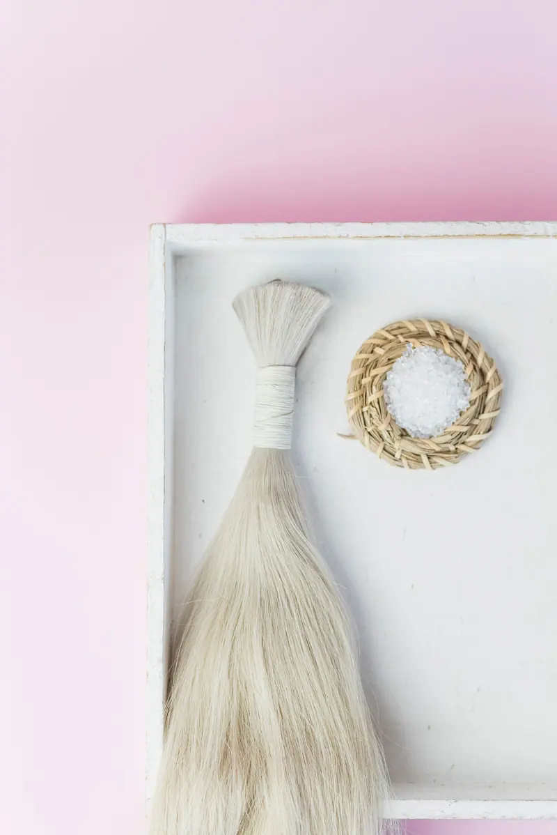Pale bundle with a hair tie
