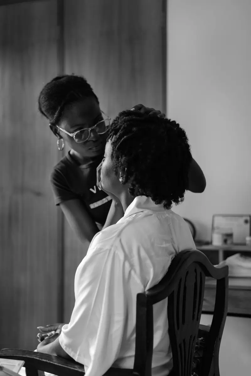 Black-and-white braiding session
