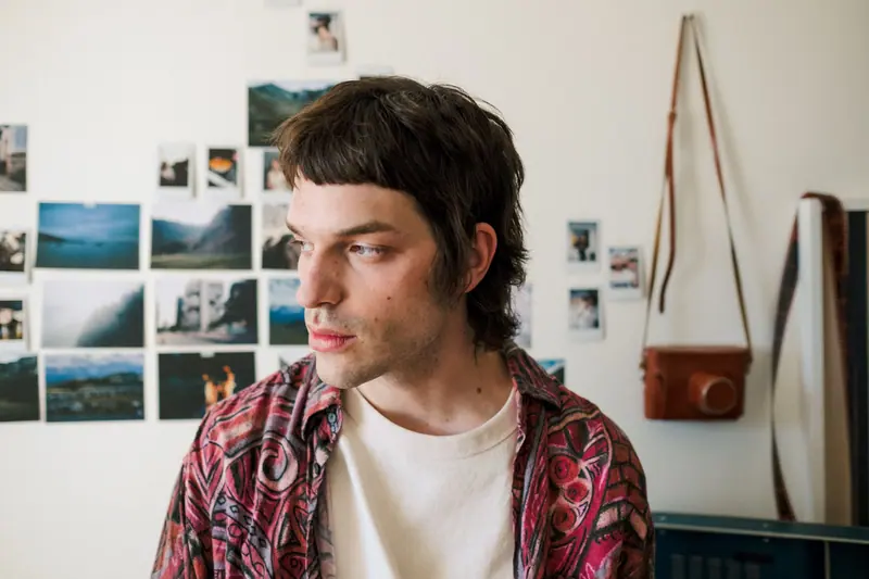 Shaggy mullet with a soft fringe