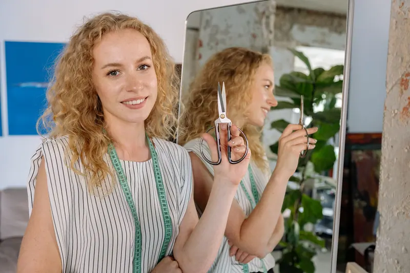 Annie Holm, Associate colorist