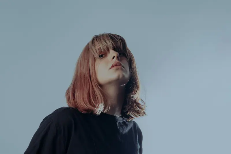 Peach bob with a soft fringe
