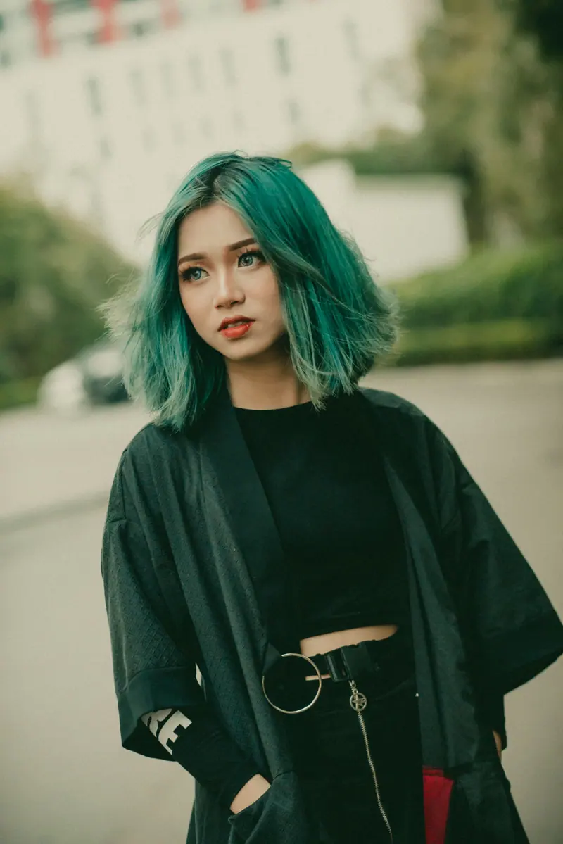 Seafoam-green lob
