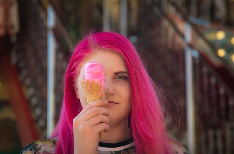Pink hair and a melting pink ice cream
